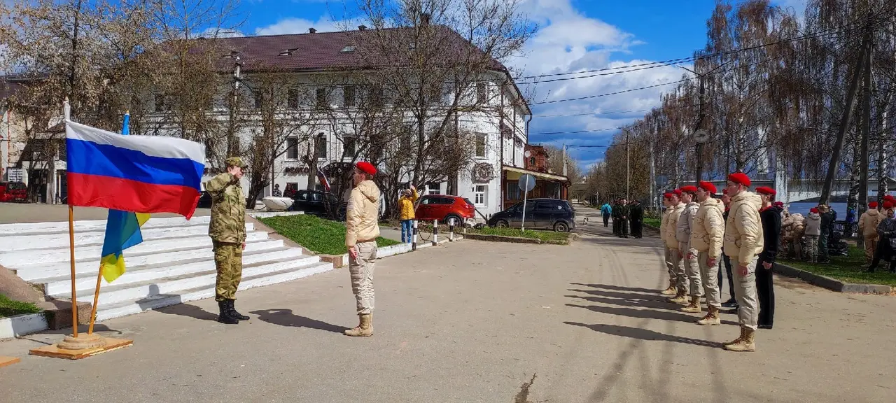 Городской смотр Почетных нарядов на Посту №1