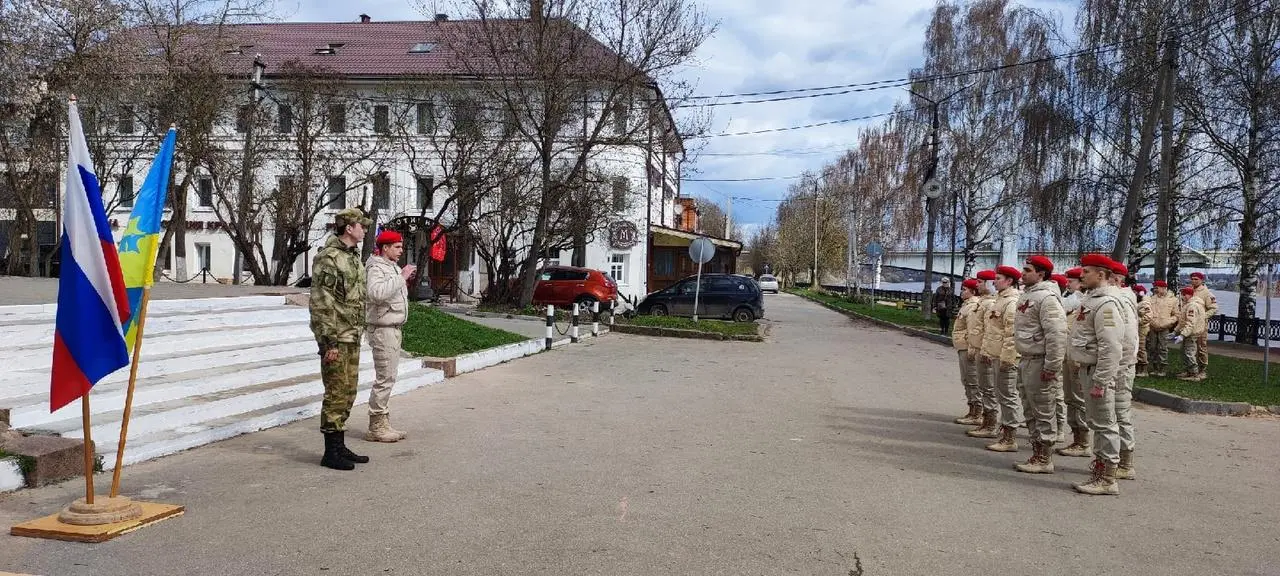 Городской смотр Почетных нарядов на Посту №1