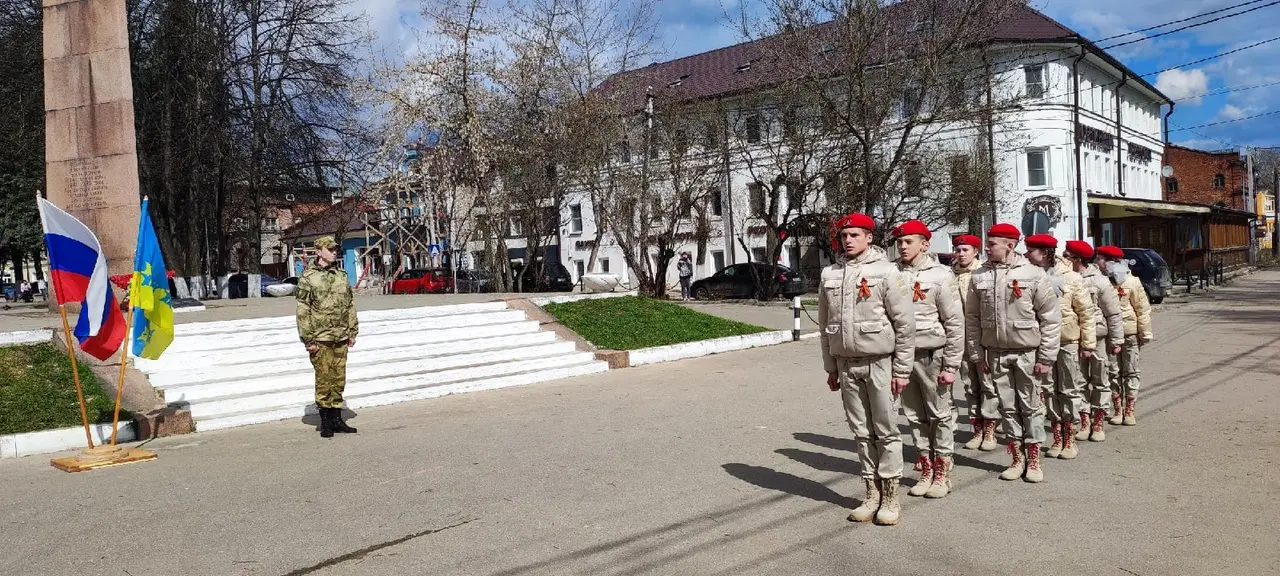 Городской смотр Почетных нарядов на Посту №1