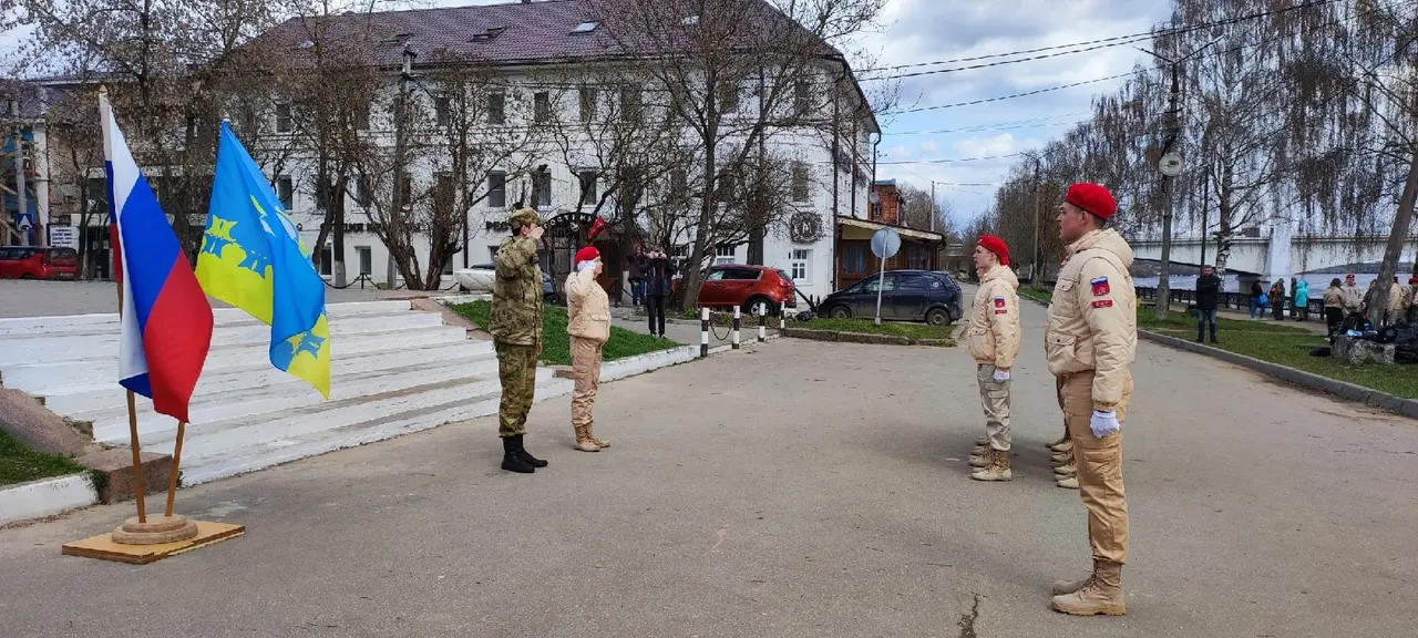 Городской смотр Почетных нарядов на Посту №1