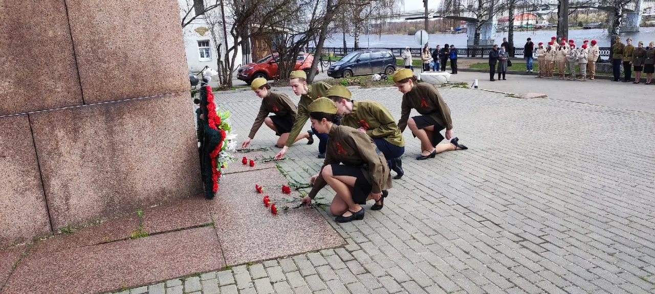 Городской смотр Почетных нарядов на Посту №1