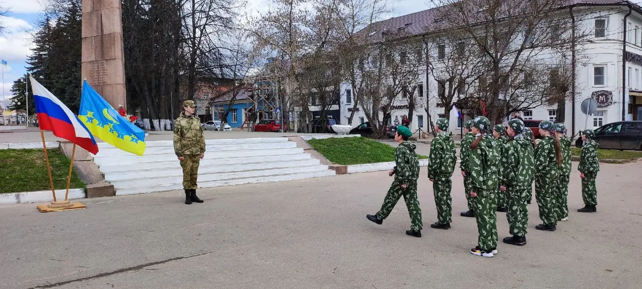 Городской смотр Почетных нарядов на Посту №1